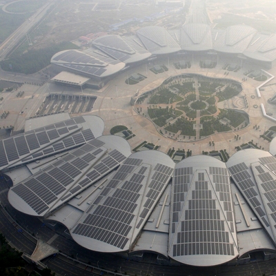 A grande escala nenhuns painéis solares bifaciais do PID moeu sistemas solares para a central elétrica de energias solares