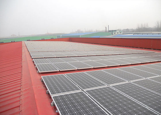Os painéis solares bifaciais mergulhados quentes galvanizaram o telhado de telha de aço da cor de aço do painel solar do GV